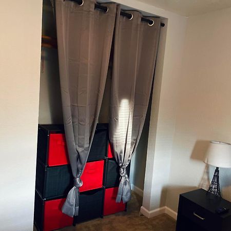 Cozy 1 Bed ~ Close To Soaring Eagle And Downtown Mount Pleasant Exteriör bild