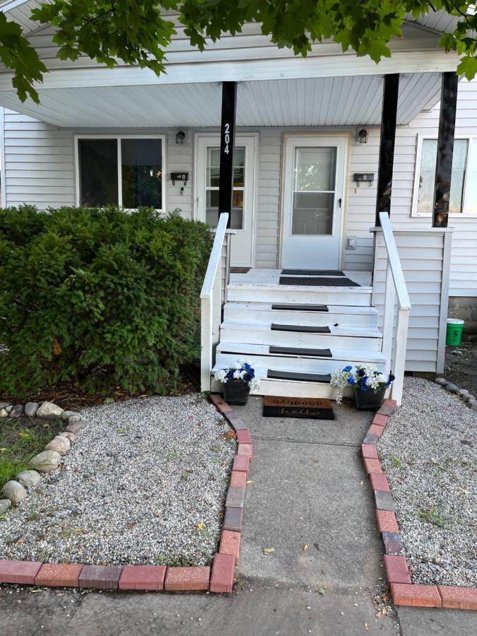 Cozy 1 Bed ~ Close To Soaring Eagle And Downtown Mount Pleasant Exteriör bild